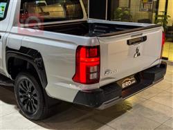 میتسوبیشی L200